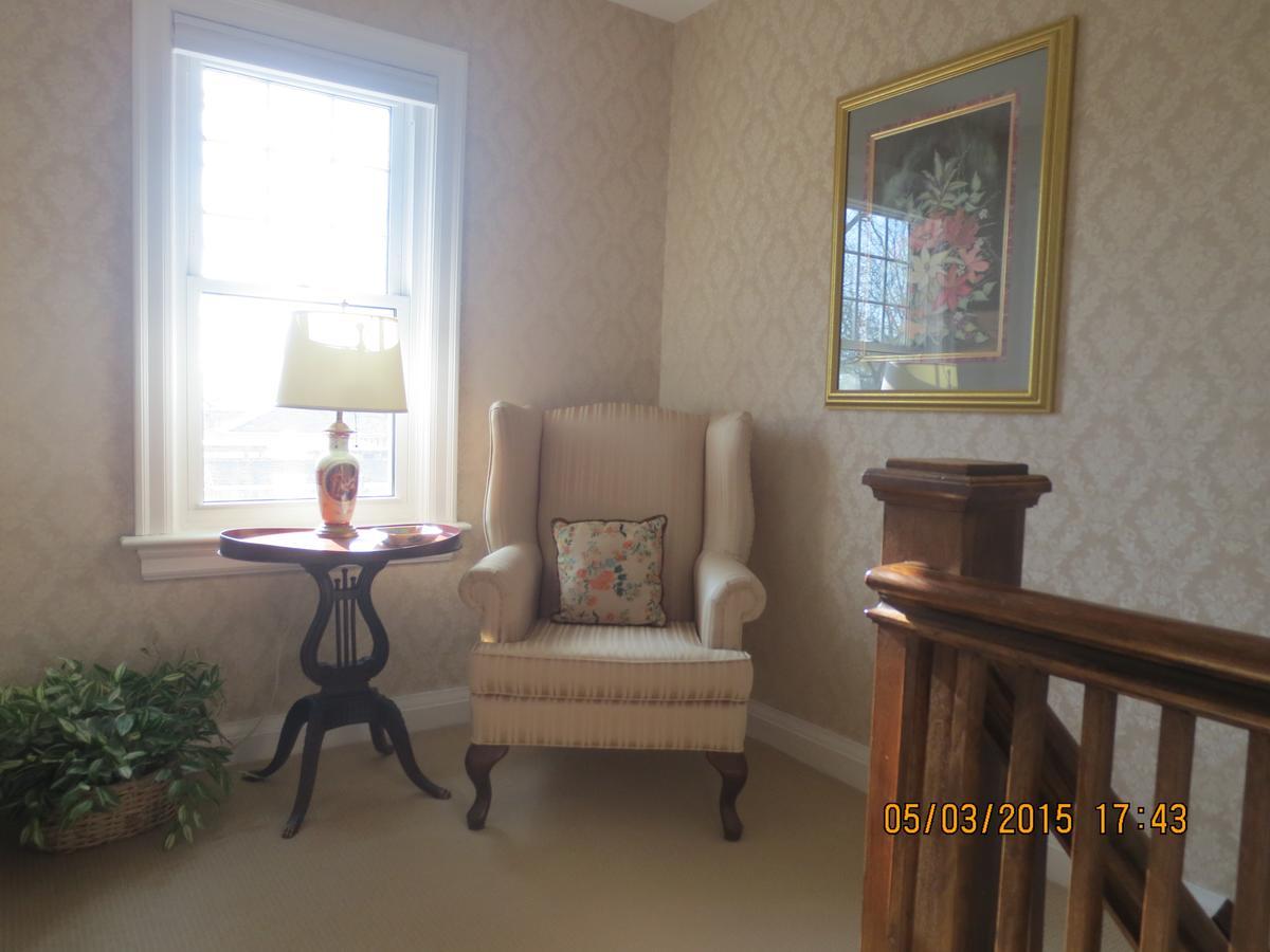Bed and Breakfast Robinsong Thorold Exteriér fotografie